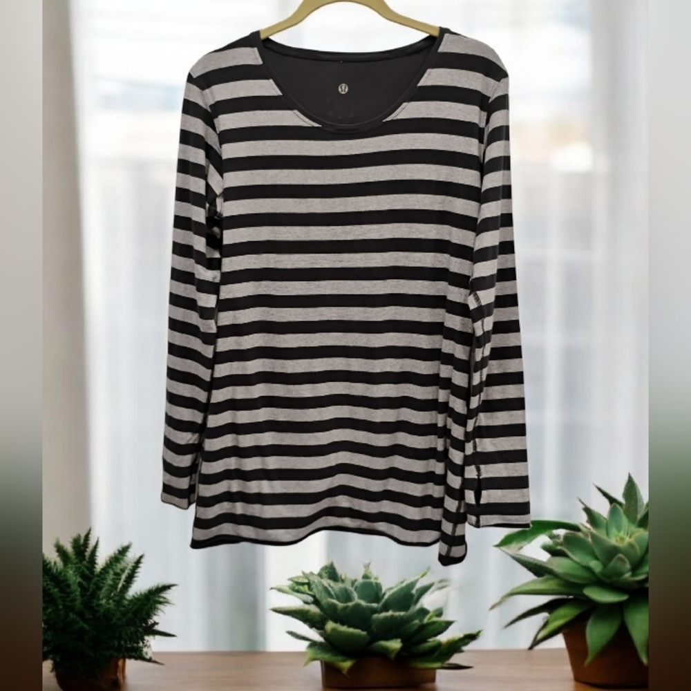 ✨Lined Lulu Striped Long Sleeve Tunic